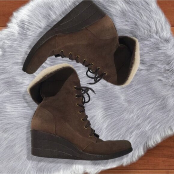 UGG "ZEA" Wedge Suede Leather Waterproof Snow Boots- Size 8US - Picture 3 of 13